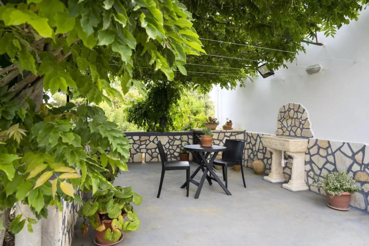 Trullo Bello Остуни Екстериор снимка
