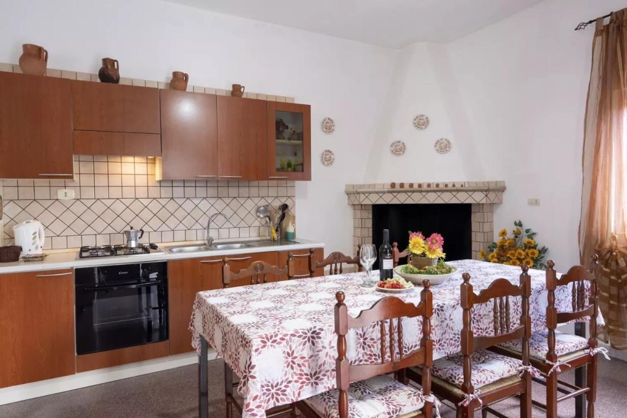 Trullo Bello Остуни Екстериор снимка
